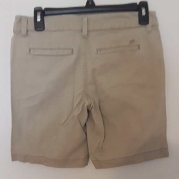Aeropostale Stretch ladies size 3/4 khaki shorts w/2 front, e back pockets, - Picture 2 of 3